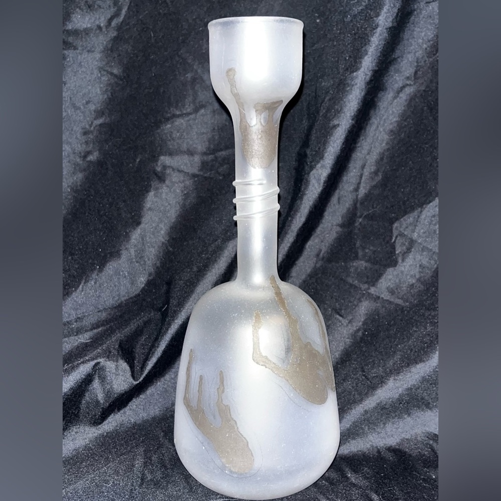 Vtg Neker Glass Vase Fine Delicate Hand Blown Art Glass Israel 10” EUC
